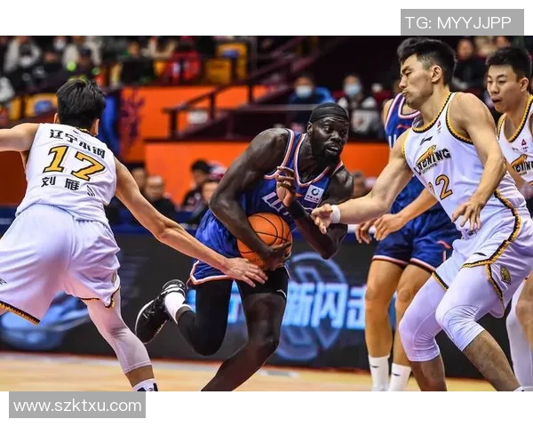 CBA精彩对决直播深圳队迎战辽宁队全场赛事分析与精彩瞬间回顾